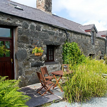 Barn and Hayloft Outside - self catering accommodation