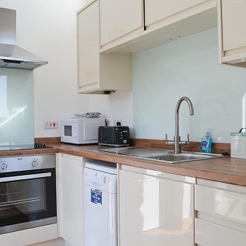 Granary - kitchen - self catering accommodation